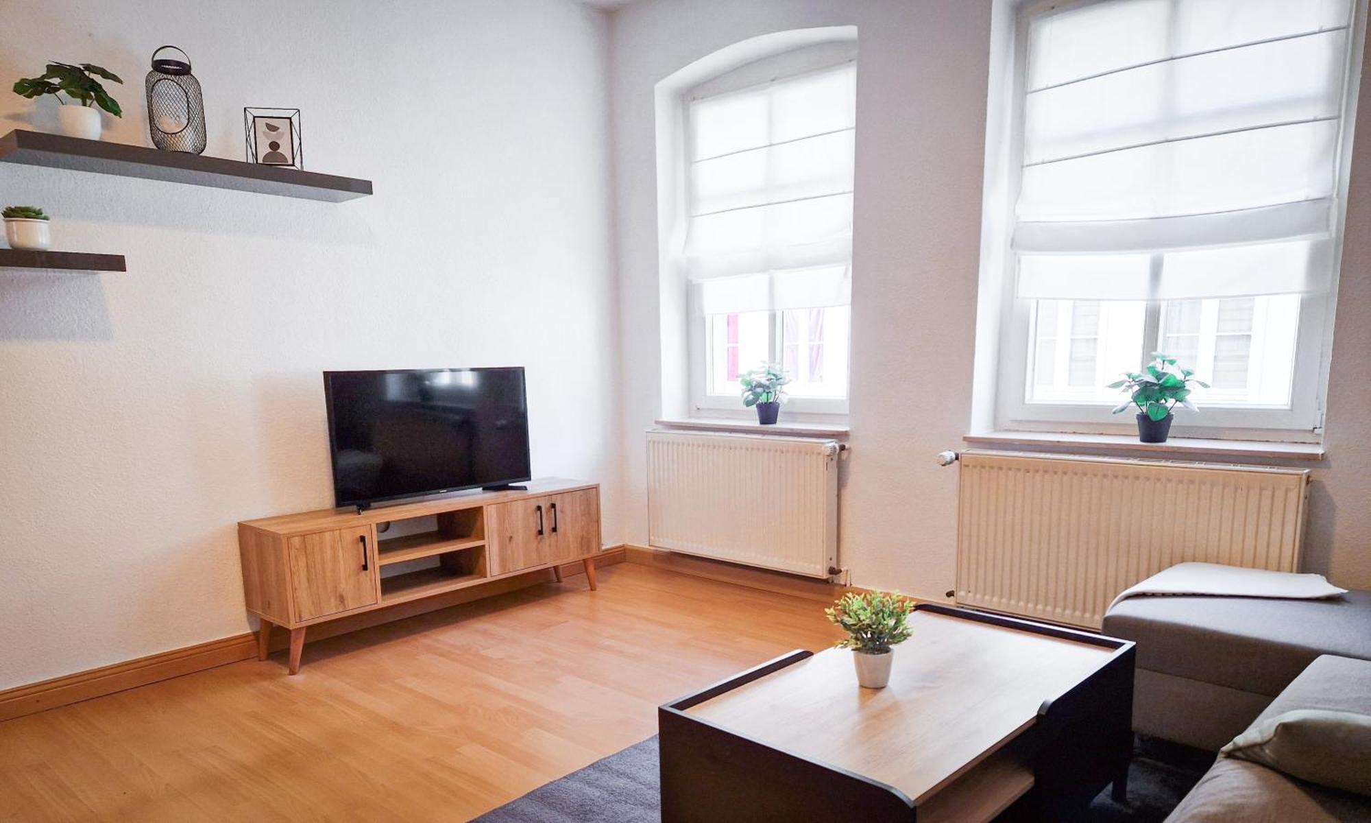 Grosszuegige Altstadtwohnung Lara Fuer 6 Personen Weissenfels Bagian luar foto